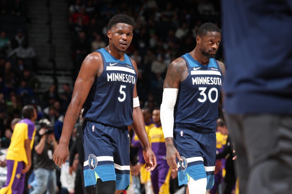 与缺乏礼貌 与缺乏礼貌